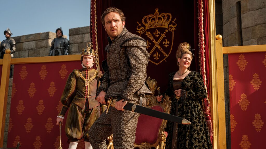 König (Cooper Dillon), Artolf (Frederick Lau), Kurgunde (Elena Uhlig)